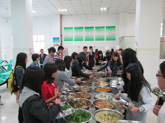 ѧ����������Ա����