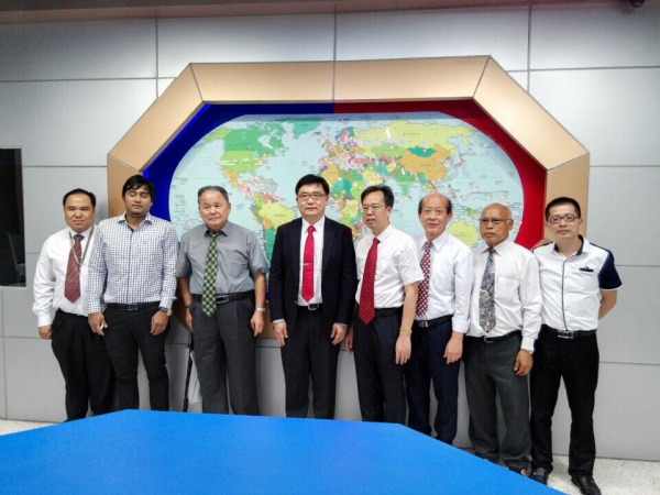 ��̩�����޴�ѧ�쵼��Ӱ