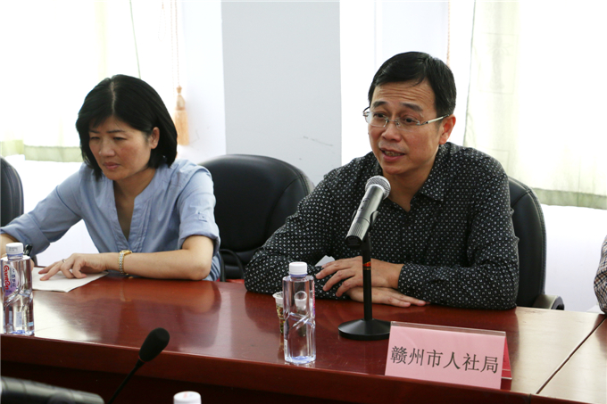 赣州市人社局局长吴玉明一行莅临我院参观考察