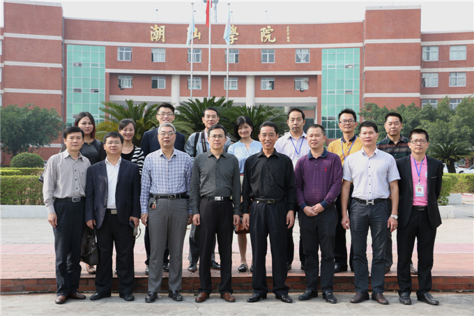 赣州市人社局局长吴玉明一行来我院参观考察