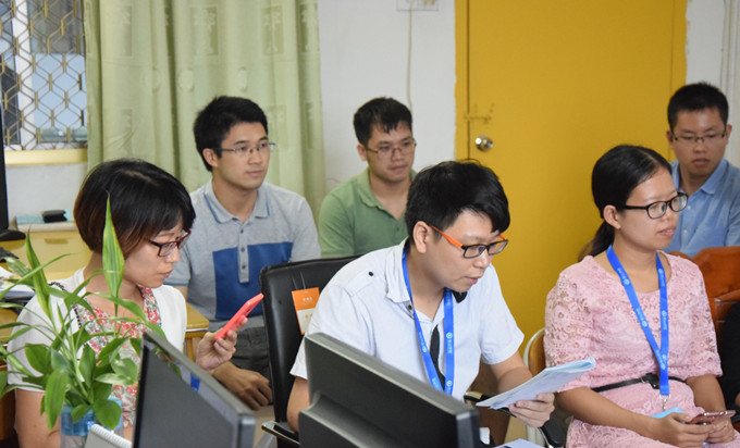 李冕鸿助理做工作总结