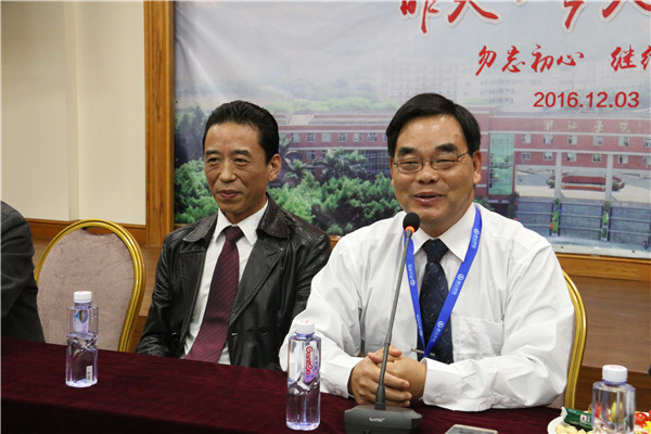 党委副书记张业宏
