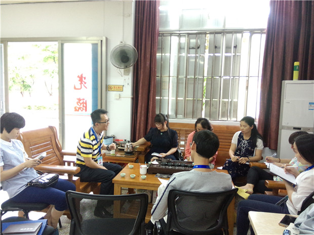 创业学院期中教学工作汇报现场