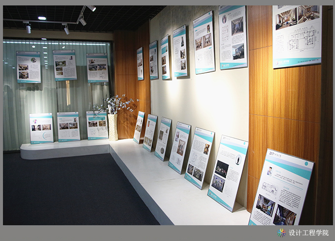 2017届设计工程学院毕业设计展 ——暨vr建模中心首届"vr家装设计大赛_装装修 校长助理李育华在致词中充分的肯定了设计工程学院此次毕业生作品展所取得的成效,并分享了三点观展感受:一、毕业作品展是学子们通过每一次真实的社会实战设计体验,认真完成每一个设计细节而累积的成果;二、践行学院教学理念,实现“三种能力”,即思维能力、动手能力及实操能力,以及“三品”教学改革理念,即从“作品一产品一商品”的递进改革。三、实现教学一体化。李助理希望同学们在专业的路上找到自己的出路,走向辉煌,只有经过无数次的磨练之后,才能体现出同学