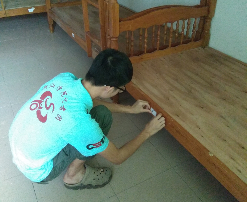 新生床铺贴床位标签