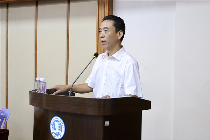 副院长魏跃进主持大会