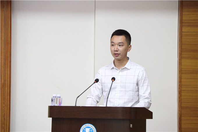 招生就业部陈峰亮老师发言